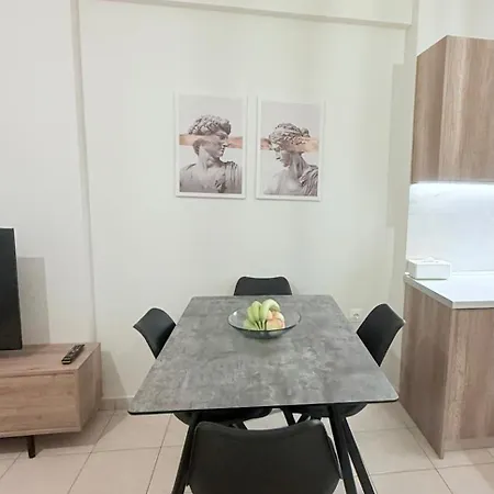 Domus Philippi & Parking *