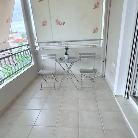 Domus Philippi & Parking Appartement Larissa