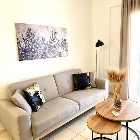 Appartement Domus Philippi & Parking Larissa