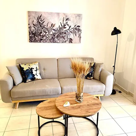 Domus Philippi & Parking Appartement Larissa